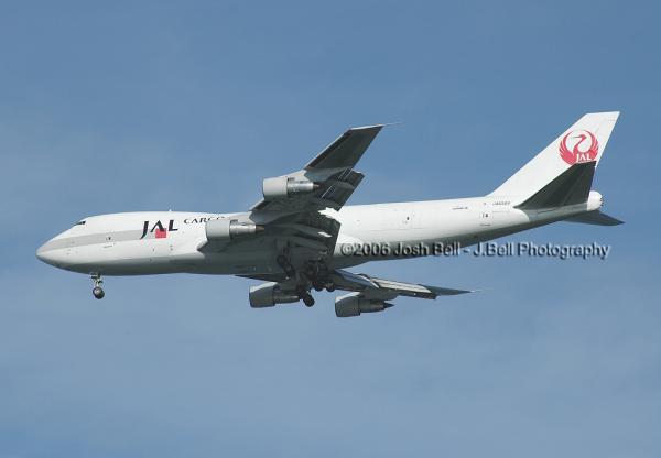 JAL-Cargo JA8165