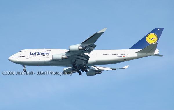 Lufthansa D-ABVL